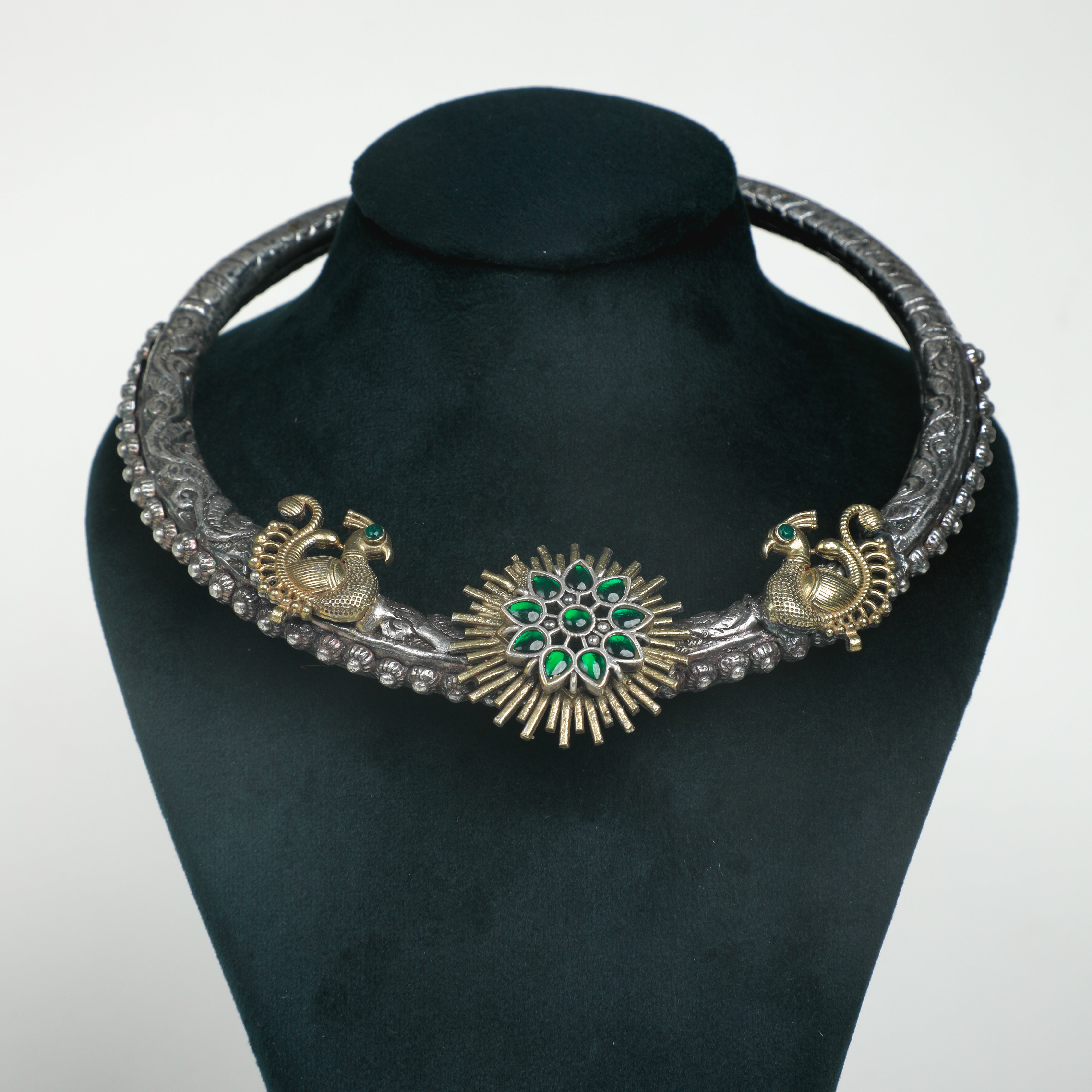 Green Stone Morni Hasli Set