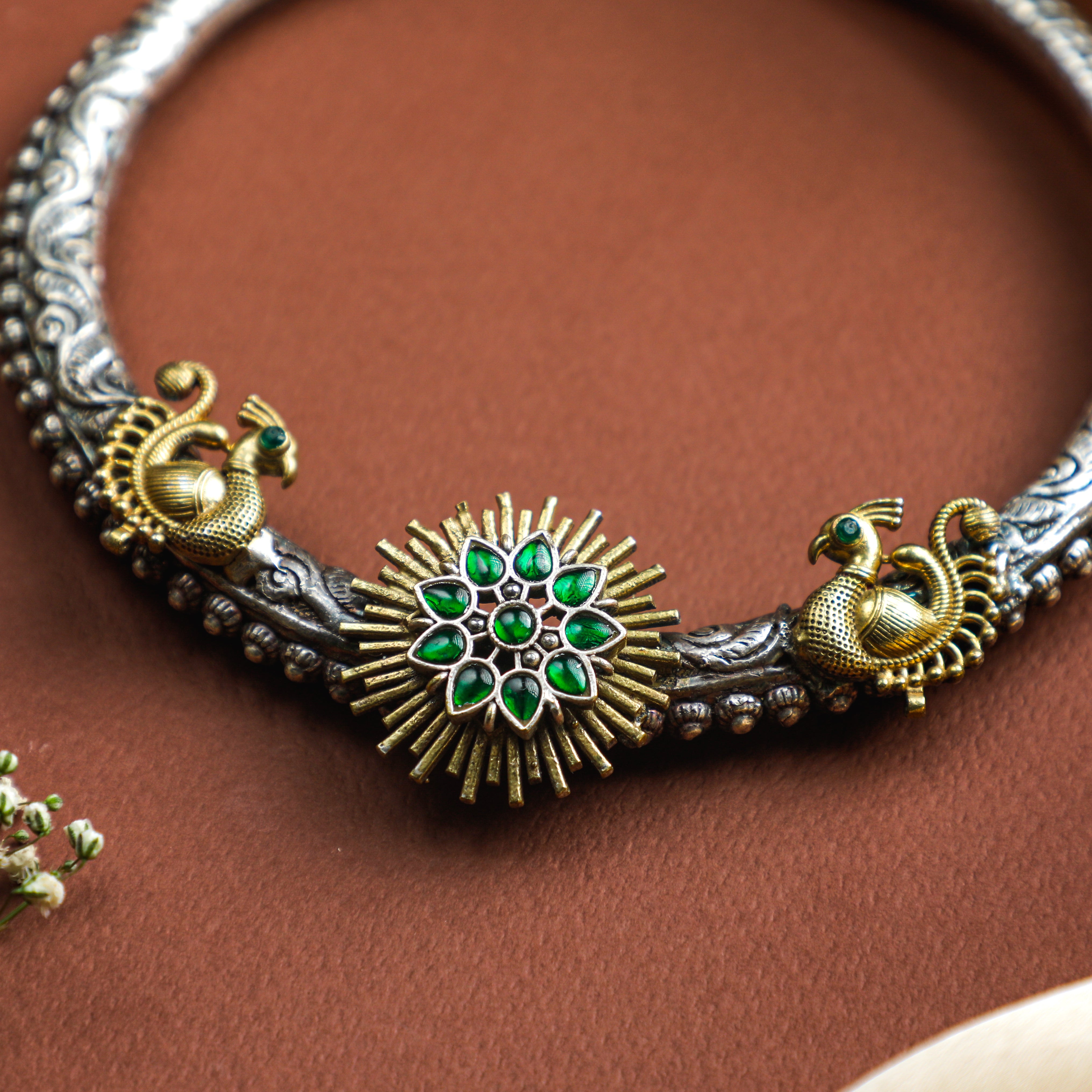 Green Stone Morni Hasli Set