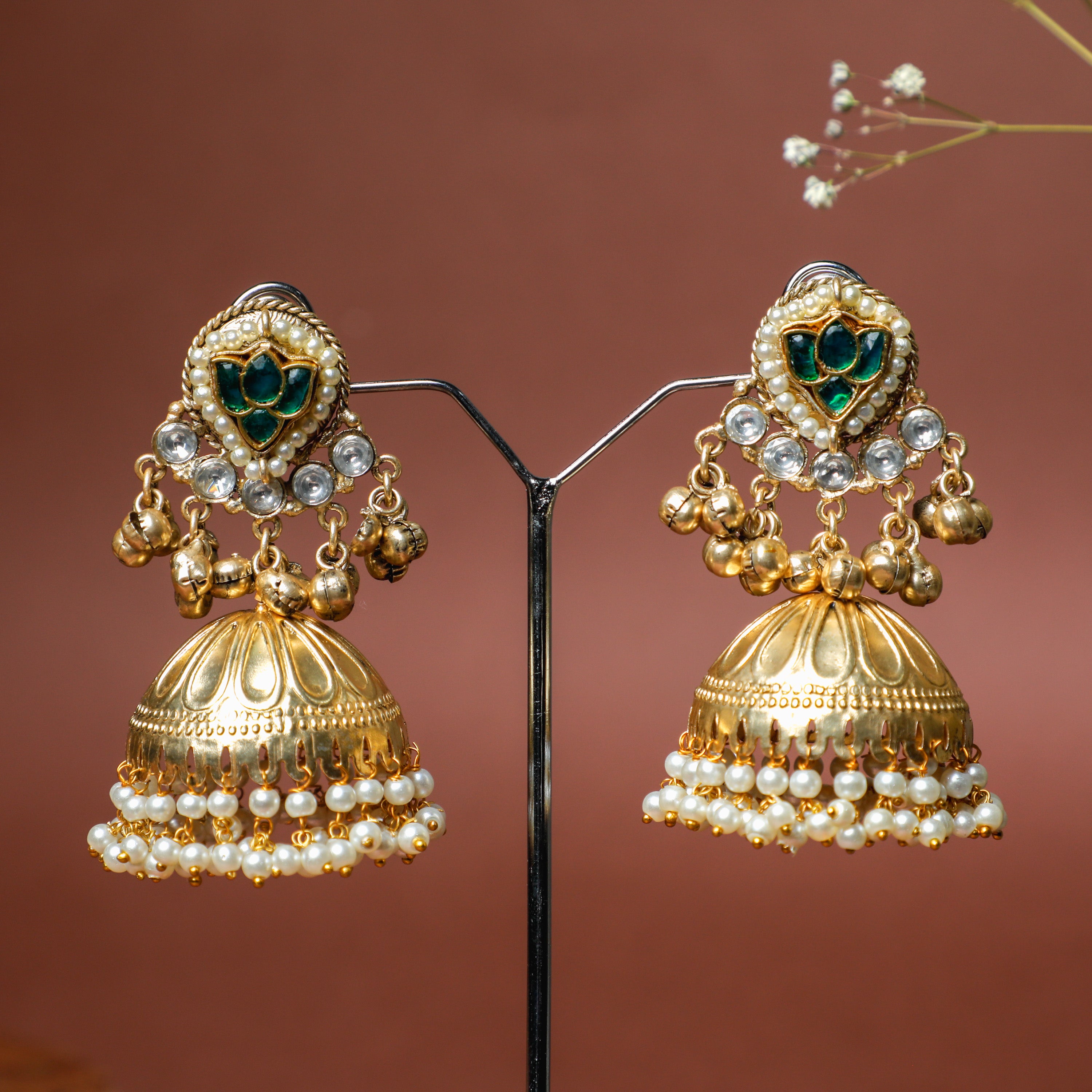 kundan jhumka