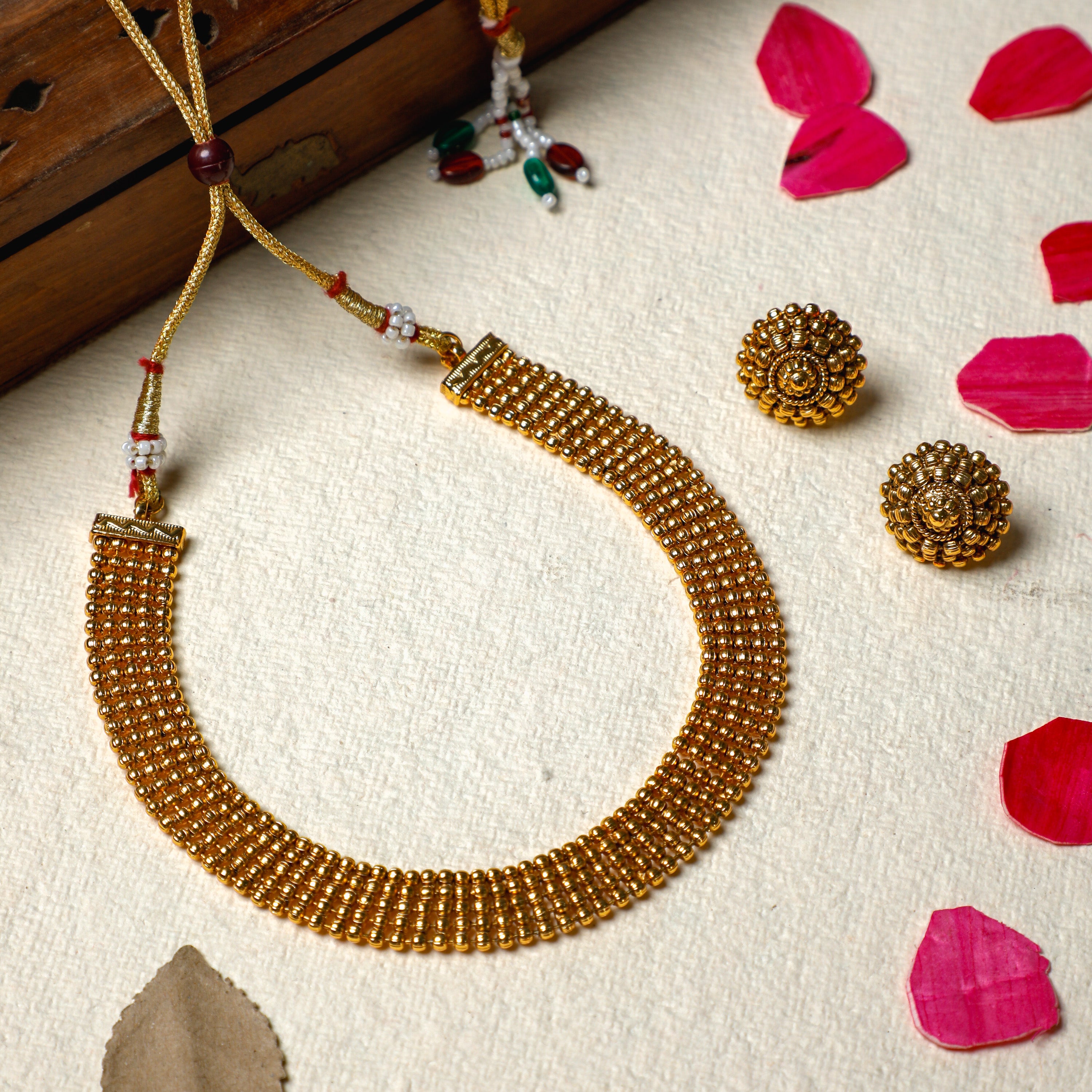 Golden Antique Choker with Bunda